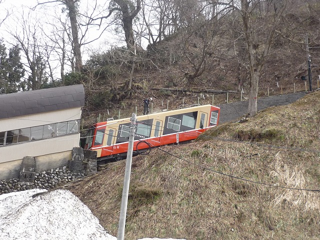 立山ケーブルカー大掃除