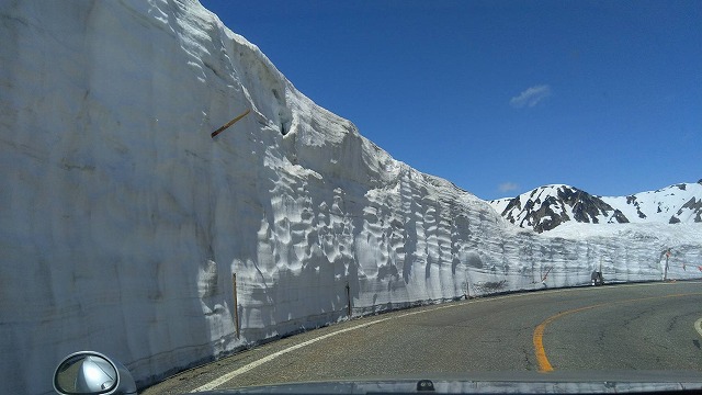 雪の大谷　2020年5月